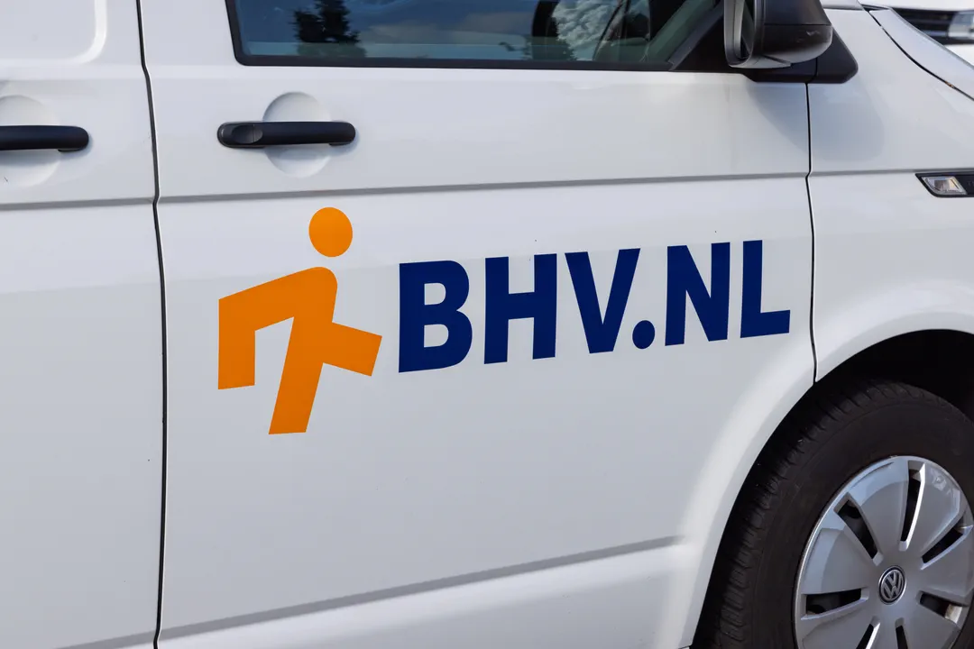 custom vinyl vehicle lettering